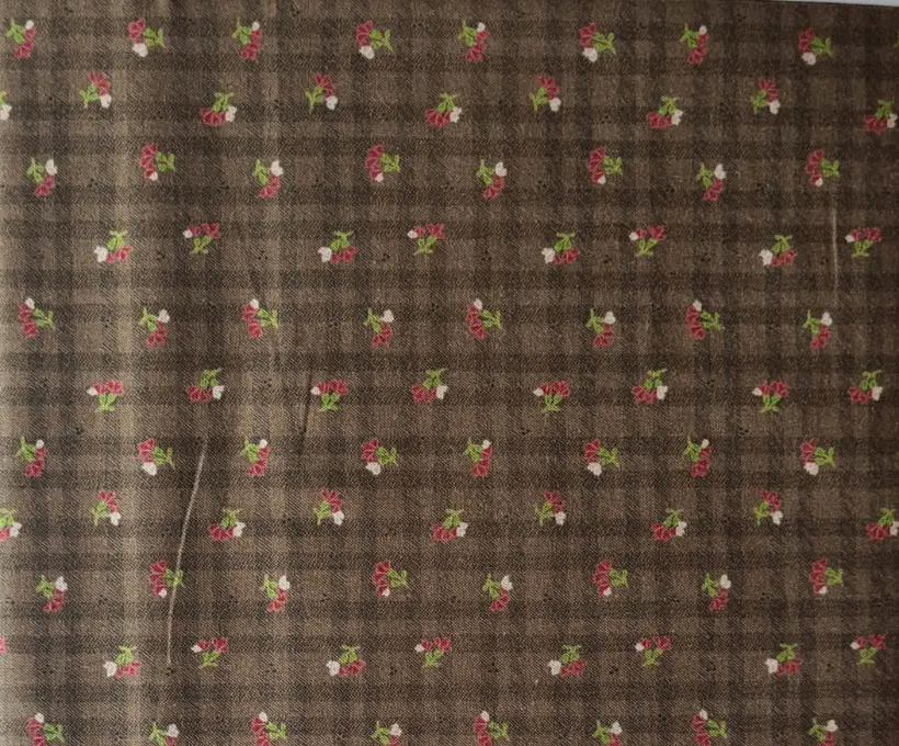 Med-Brown-Floral-Quilt-Fabric